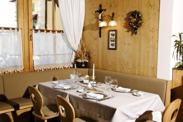 Locanda Alpina Brez Exteriör bild