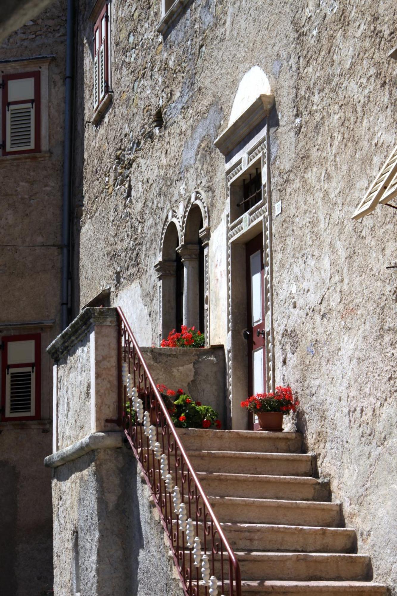 Locanda Alpina Brez Exteriör bild