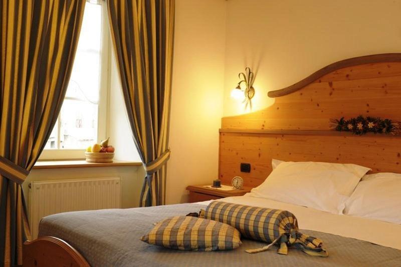 Locanda Alpina Brez Exteriör bild
