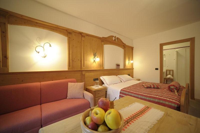 Locanda Alpina Brez Exteriör bild